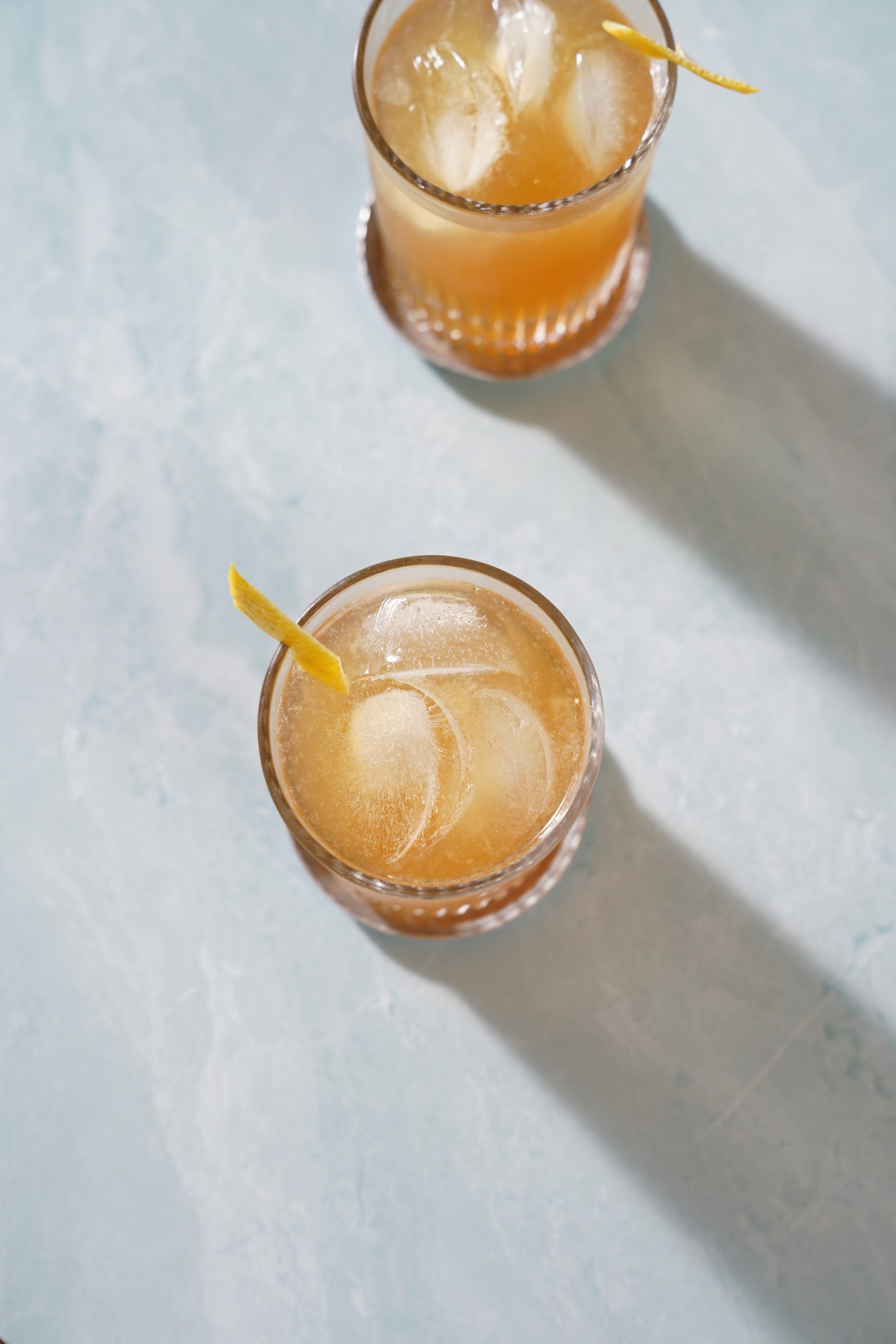 Golden Rush cocktail: A classic Gold Rush with ginger, perfect for the holidays | Didn't I Just Feed You