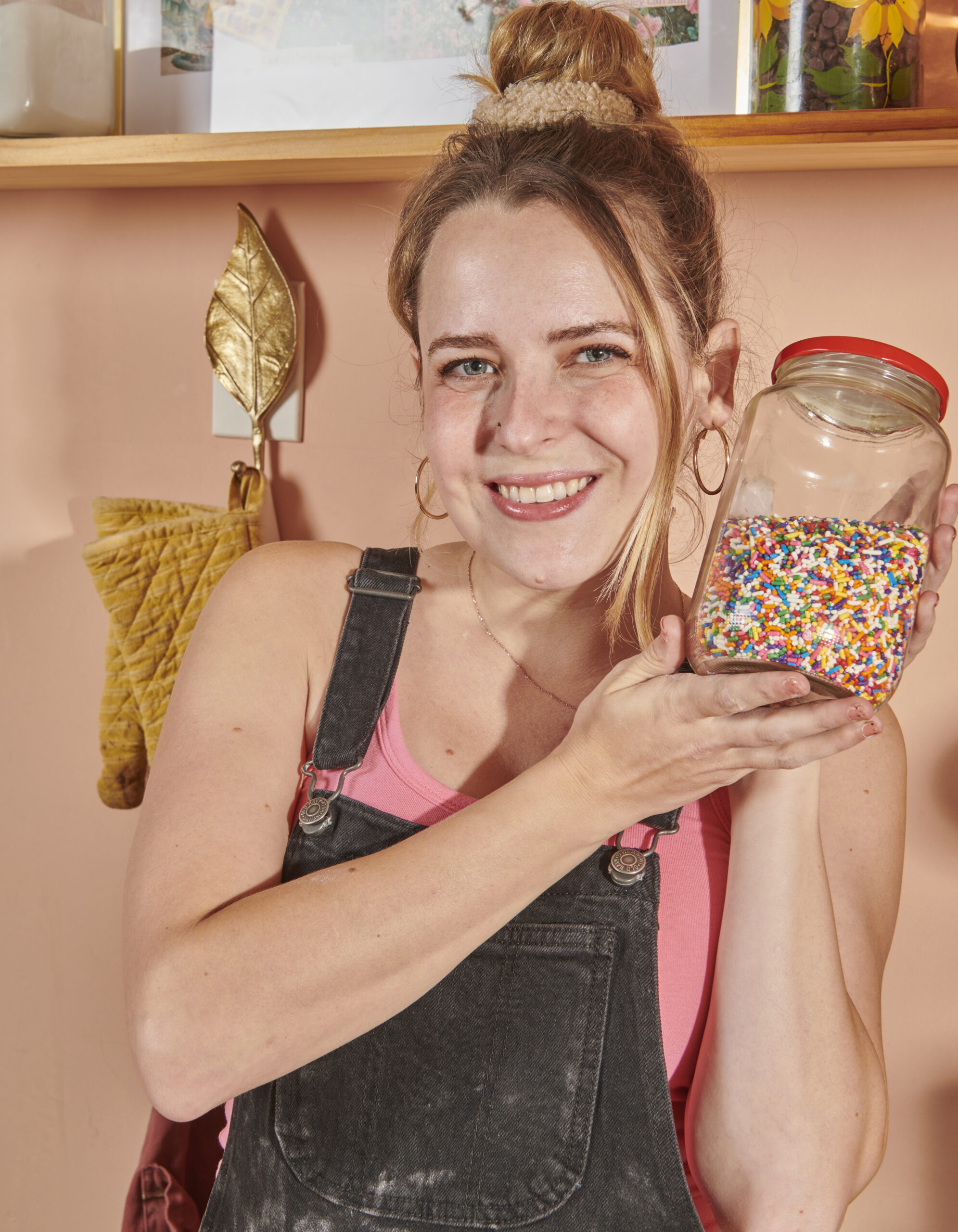 Becca Rea-Tucker, aka @thesweetfeminist, talks to us about how baking is a powerful coping and processing mechanism for her — and how it can be for you too | Didn't I Just Feed You podcast