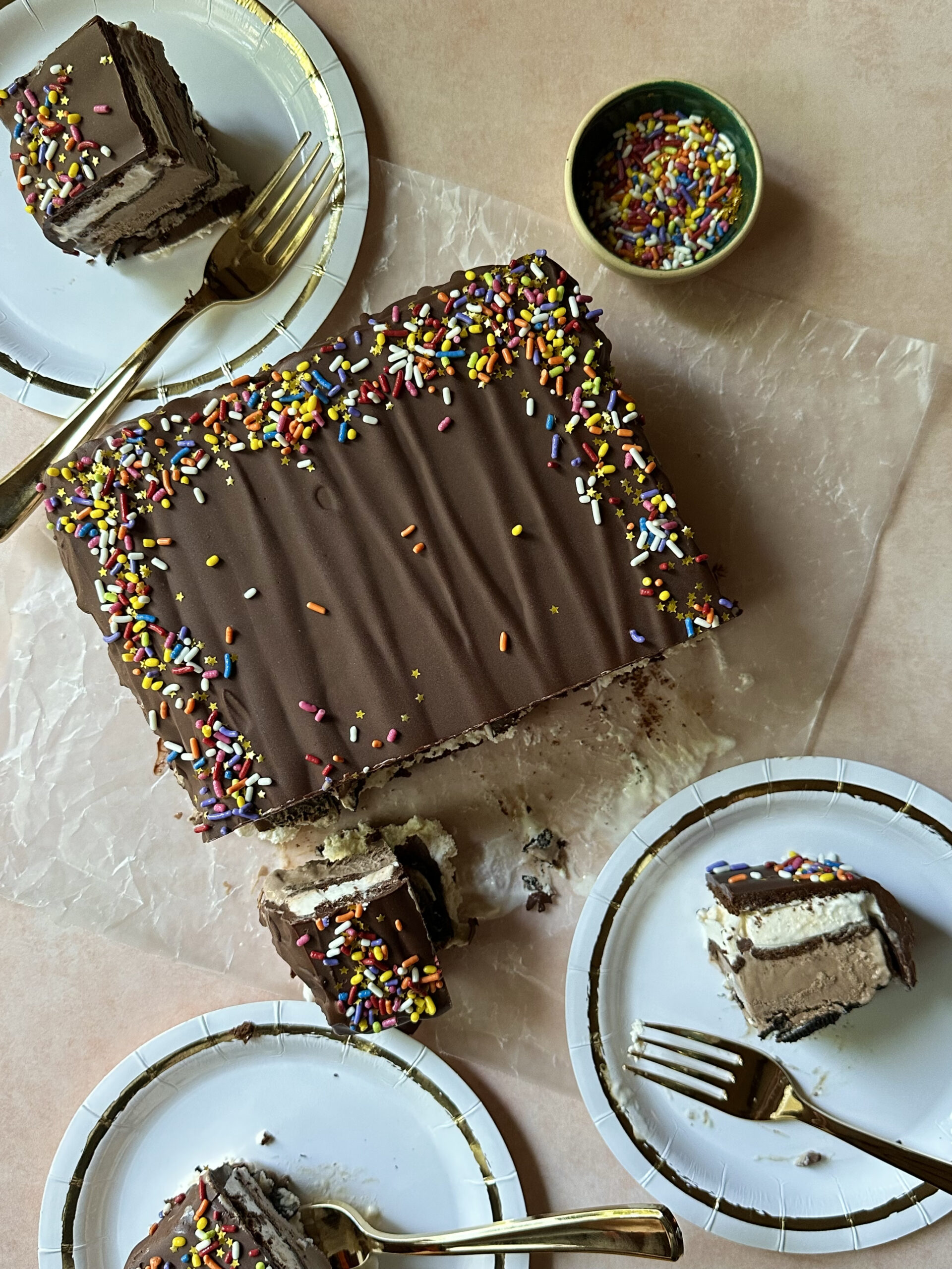 Easiest Ice Cream Sandwich Cake (only 6 ingredients!) | Didn't I Just Feed You
